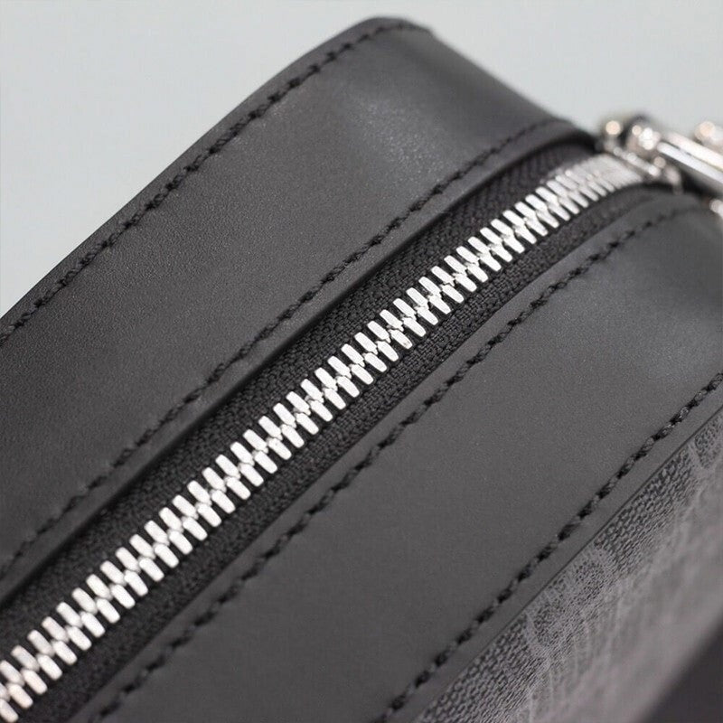 GG Supreme Small Messenger Bag