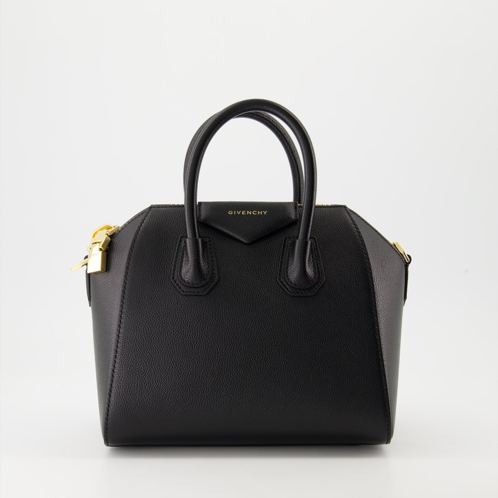 Antigona Leather Bag