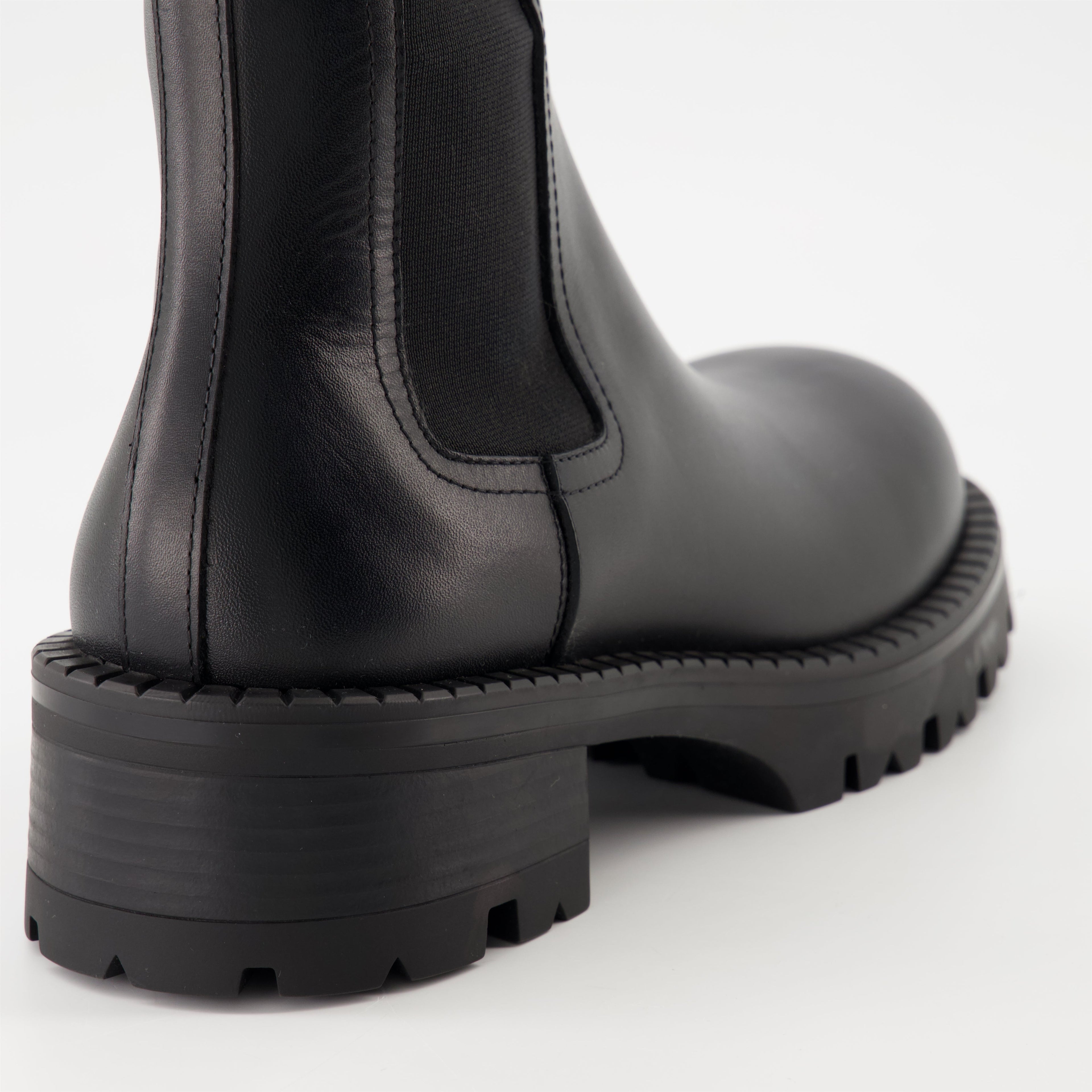 Alia Chelsea Boots