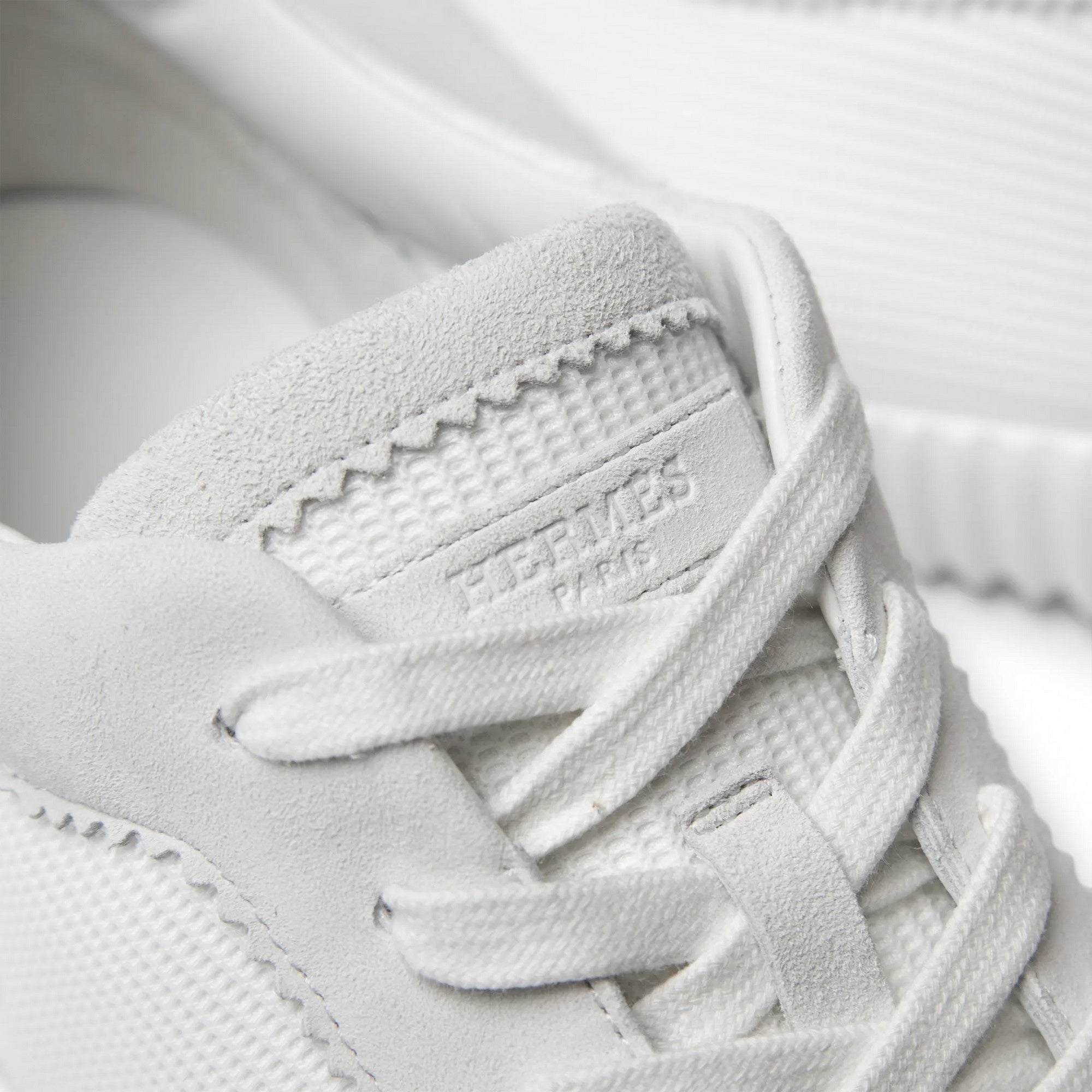 Bouncing Sneaker in White Suede and Technical Knit